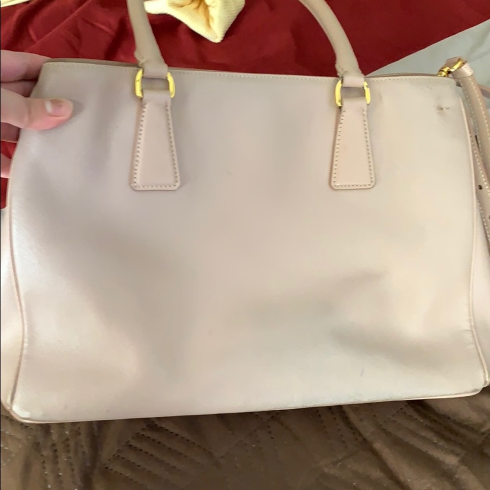 Prada bag - Picture 4 of 9